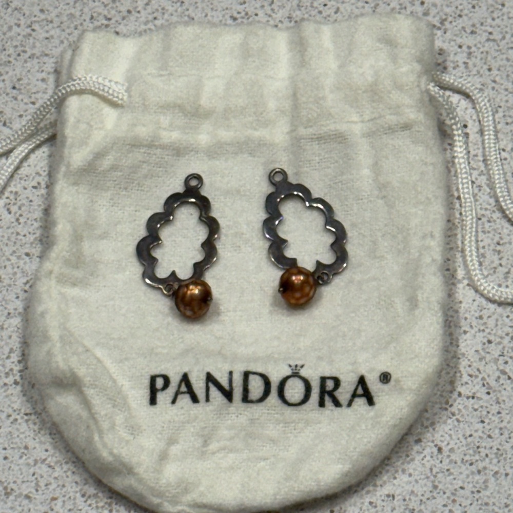 Retired Pandora Compose Scallop Brown Pearl earring charm